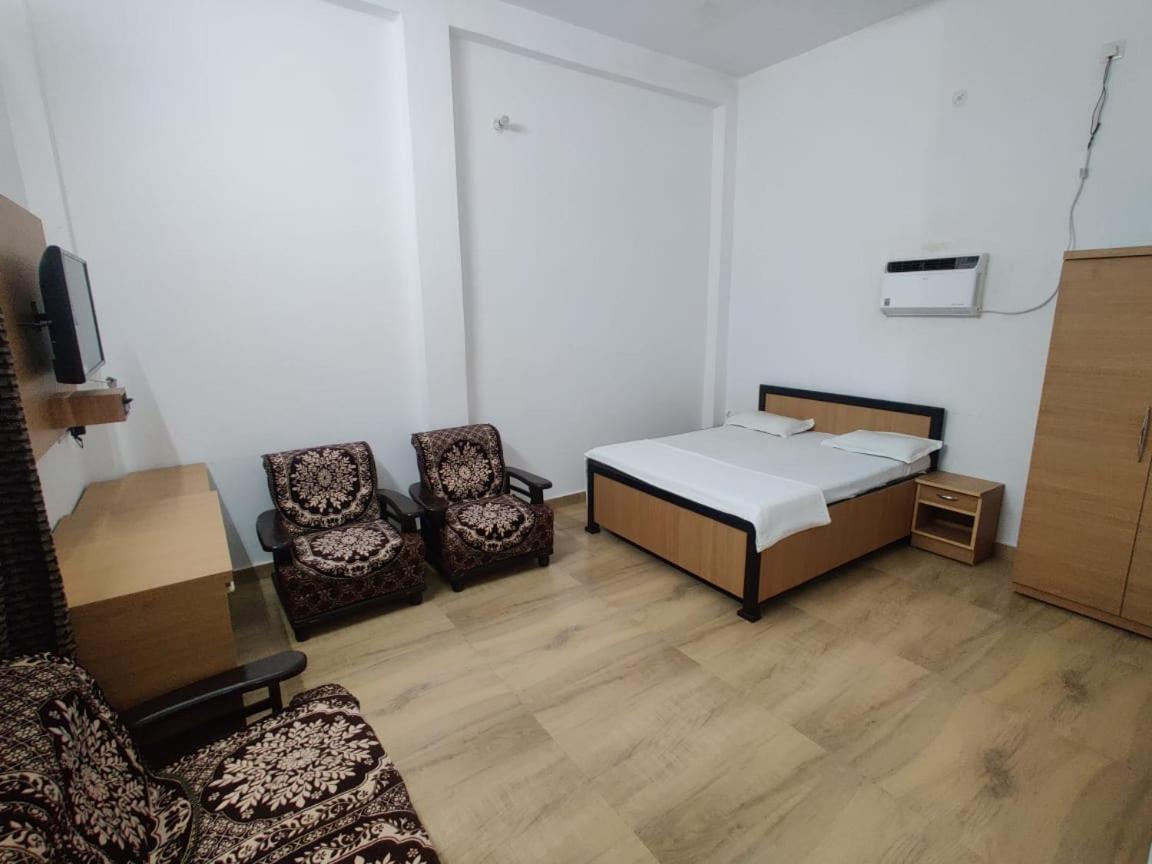 Jp International Naimisharanya Otel Dış mekan fotoğraf